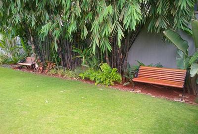 Serviced 2 Bed Apartment with En Suite in Kitisuru