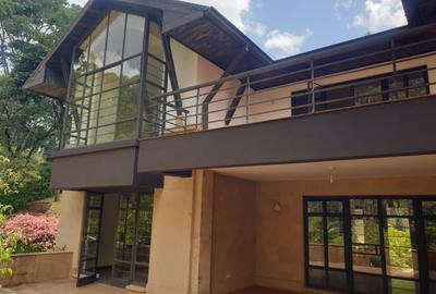 5 Bed House with En Suite in Rosslyn