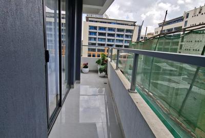 2 Bed Apartment with En Suite at Westlands Road - 4