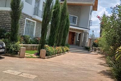 6 Bed House with En Suite in Karen - 4