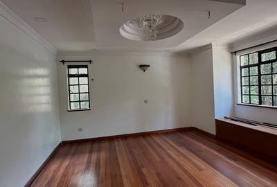 5 Bed Apartment with En Suite in Kileleshwa - 4