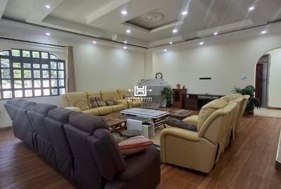 4 Bed House with En Suite at Kwa Huku - 2