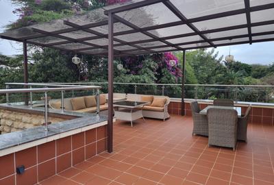 5 Bed Villa with En Suite in Lavington - 3
