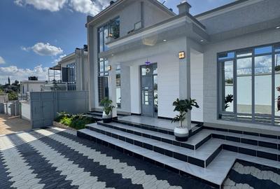 3 Bed House with En Suite in Eastern ByPass - 3