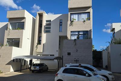 5 Bed Townhouse for Sale at Lavington Green