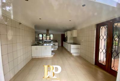4 Bed Townhouse with En Suite in Gigiri