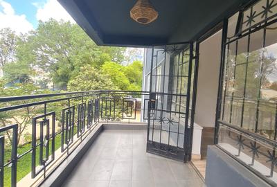 3 Bed Apartment with En Suite at Hurlingham - 4