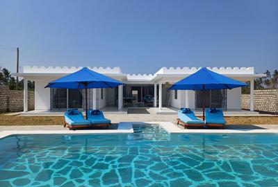 2 Bed House with En Suite in Watamu - 4