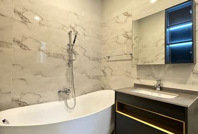 2 Bed Apartment with En Suite in Westlands Area