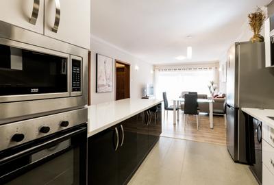 2 Bed Apartment with Swimming Pool in Kileleshwa - 4