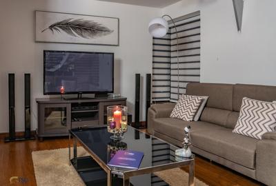Serviced 2 Bed Apartment with En Suite at Wood Avenue