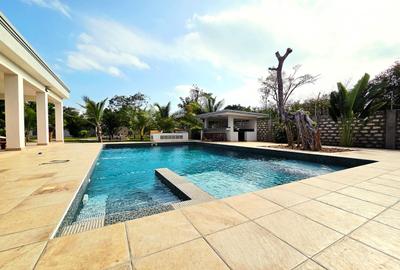 5 Bed Villa with En Suite in Diani