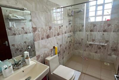 4 Bed House with En Suite at Runda