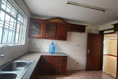 4 Bed Apartment with En Suite in Riverside - 4