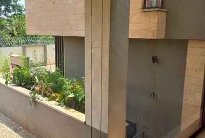 4 Bed Townhouse with En Suite in Lavington