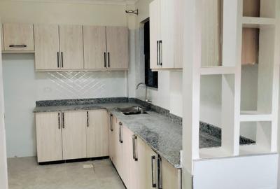 2 Bed Apartment with En Suite in Ruaka