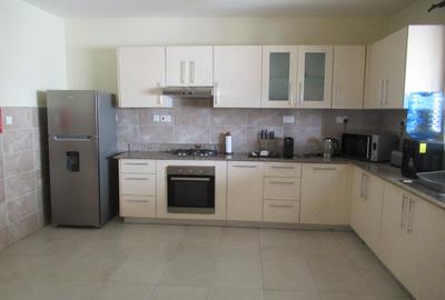 Furnished 3 Bed Apartment with En Suite at Rhapta Rd