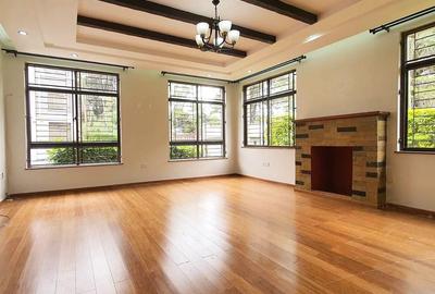 5 Bed Townhouse with En Suite at Lavington