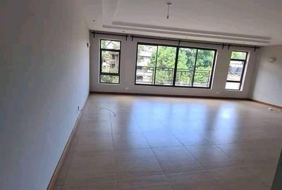 3 Bed Apartment with En Suite at Othaya Road