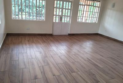 4 Bed Townhouse with En Suite at Lonetree - 4