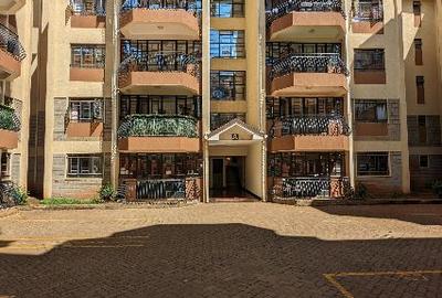 Serviced 3 Bed Apartment with En Suite in Kasarani