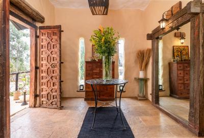 3 Bed House with En Suite in Loresho - 2