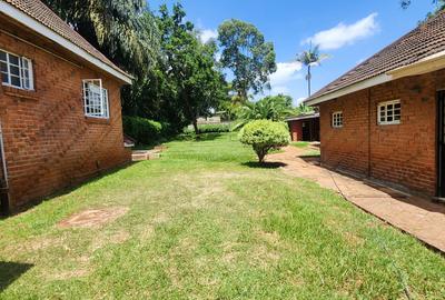 4 Bed House with En Suite in Muthaiga