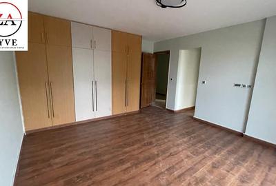 4 Bed Apartment with En Suite at Off Argwings Kodhek Road