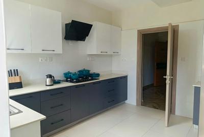 5 Bed Apartment with En Suite in Parklands