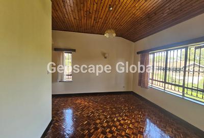 5 Bed House with En Suite in Gigiri