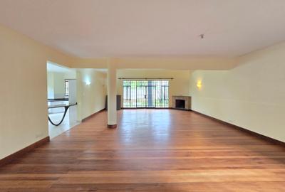 5 Bed Townhouse with En Suite in Lavington - 2