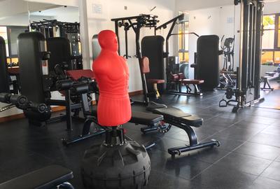 3 Bed Apartment with En Suite at Links Road - 2