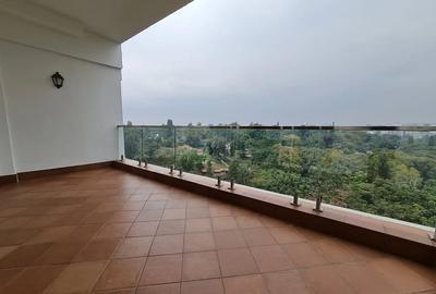 3 Bed Apartment with En Suite at 6Th Parklands
