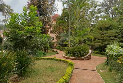 3 Bed Apartment with En Suite at Brookside