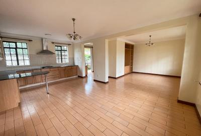 3 Bed Townhouse with En Suite in Lavington