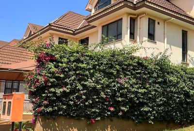 4 Bed Townhouse with En Suite in Runda - 3