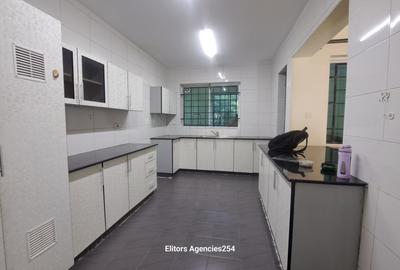 3 Bed Apartment with En Suite at Raphta Road