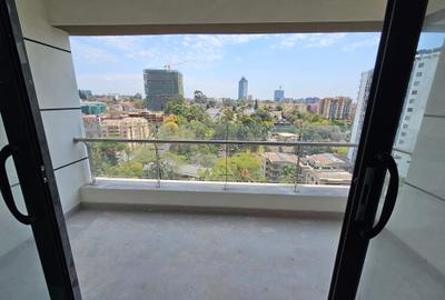 3 Bed Apartment with En Suite in Riverside