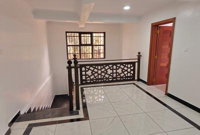 7 Bed House with Swimming Pool in Karen - 4