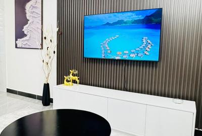 Serviced 1 Bed Apartment with En Suite in Lavington - 4