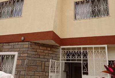 4 Bed House with En Suite in Langata - 2