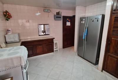 5 Bed Townhouse with Staff Quarters in Brookside - 4