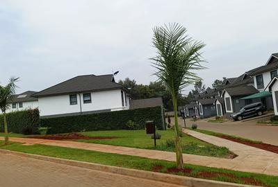 4 Bed Townhouse with Swimming Pool at Five Star Paradise - 2