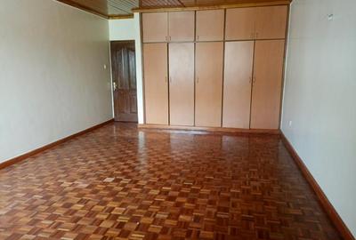 5 Bed Townhouse with Staff Quarters in Lavington - 4