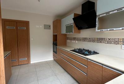 4 Bed Villa with En Suite in Langata - 4