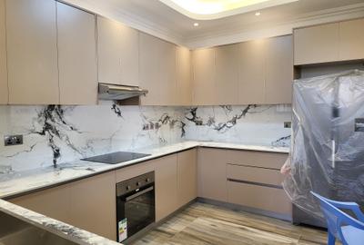 2 Bed Apartment with En Suite in Brookside - 2