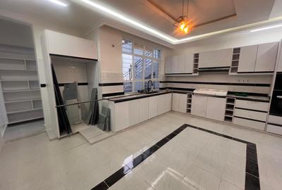 4 Bed House with En Suite in Ruiru - 3