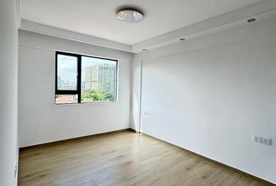 3 Bed Apartment with En Suite in Westlands Area - 2