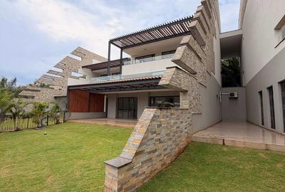 5 Bed Villa with En Suite in Lower Kabete - 2