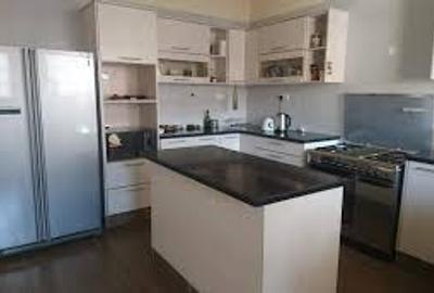 3 Bed Apartment with En Suite at Kilimani Estate Nairobi